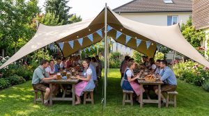 Oktoberfest dahoam mit Stretchzelt und bayerischer Dekoration im Garten